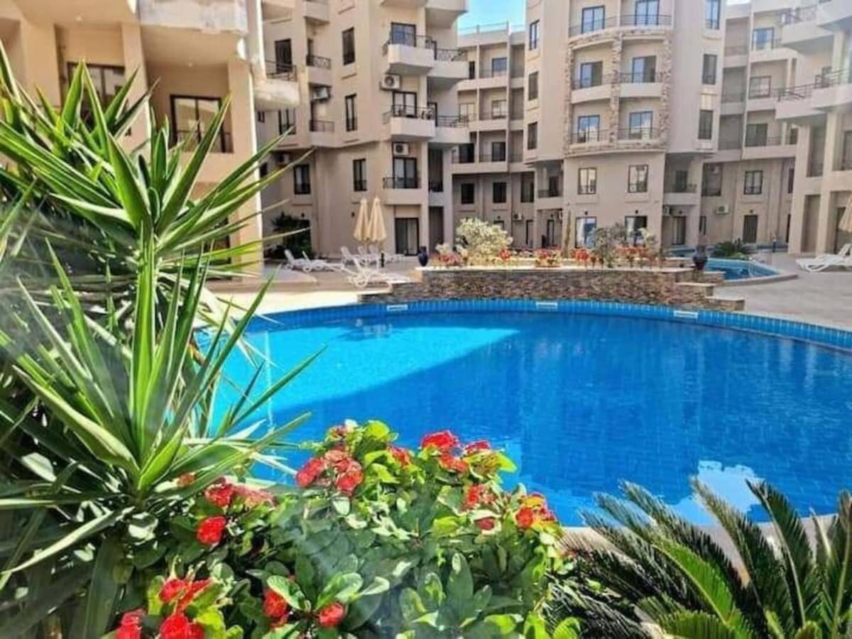 Modern With Direct Pool Access In Aqua Tropical Apartment Hurghada